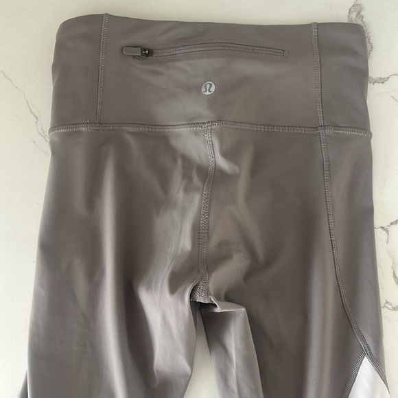 Lululemon Speed Wunder Tight Leggings Grey White size 4 - Picture 6 of 9